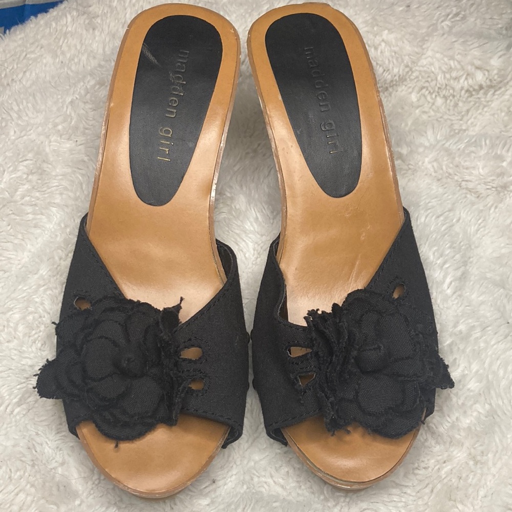 Madden Girl Black rosette heels